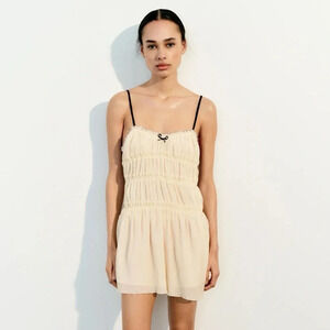 ZARA LITTLE BOW TEXTURED DRESS